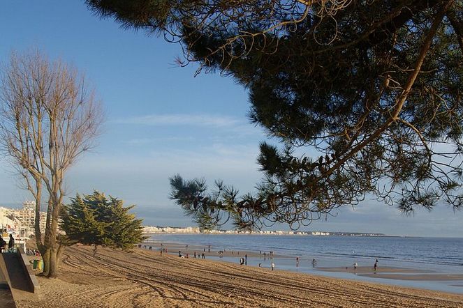 1024px-La_baule_bayview001 1024px-La_baule_bayview001